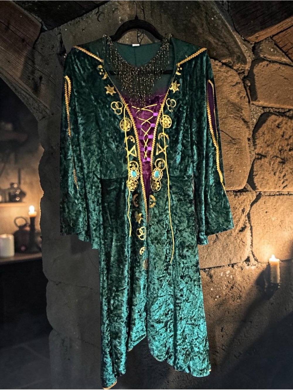 Halloween Winifred Costume SMALL. Includes handmade necklace! Nails included.